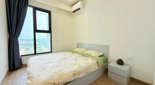 Семейные апартаменты с балконом и с видом на город Homies The Glory Apartment