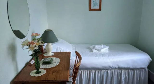 Huntingball Lodge