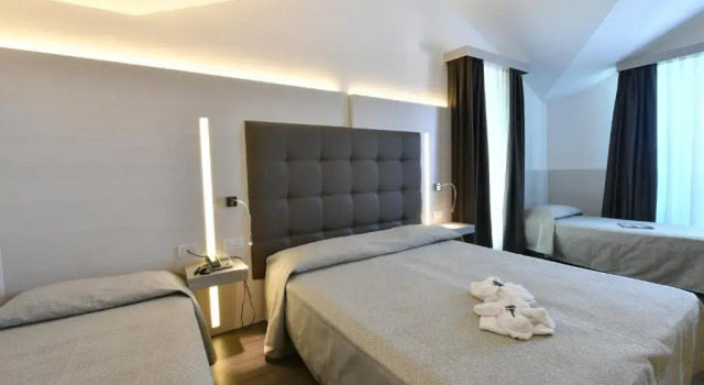 Четырёхместный номер Premium Hotel Europa