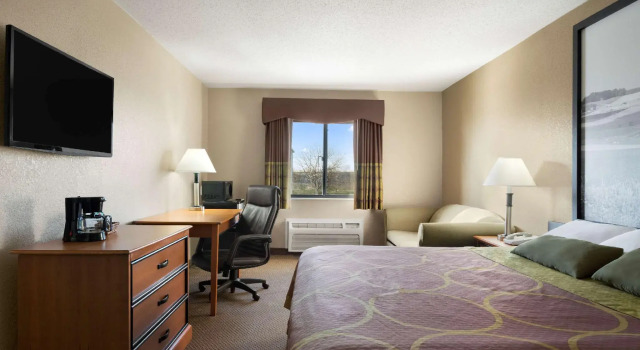Двухместный номер Standard Super 8 by Wyndham Green Bay I-43 Bus. Park
