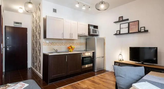 Студия LeoApart Solny Square ApartHotel