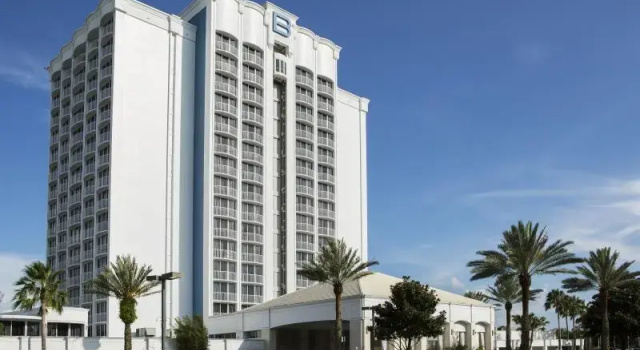 Номер Lanai Deluxe Renaissance Orlando Resort - Disney Springs Area