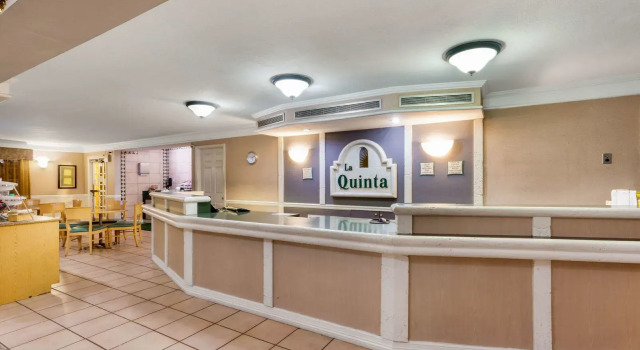 La Quinta Inn Phoenix Thomas Road, Rezerwuj Motel Encanto Phoenix