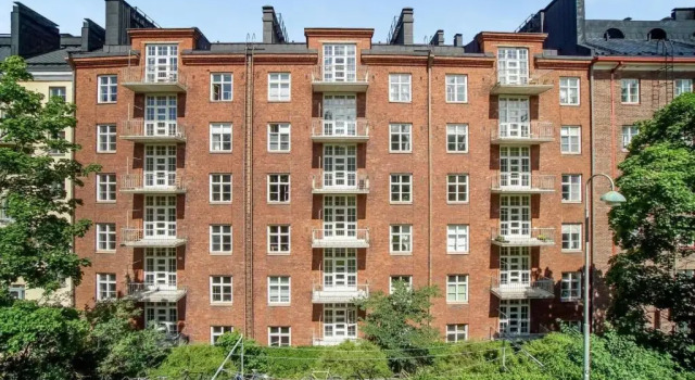 Bright one-room studio in the heart of Kallio, Забронировать Отель Отели Хельсинки с парковкой, Парковка