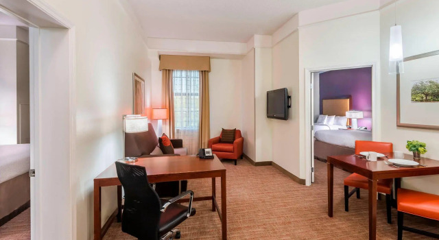 Люкс с 2 комнатами Residence Inn Savannah Downtown Historic District