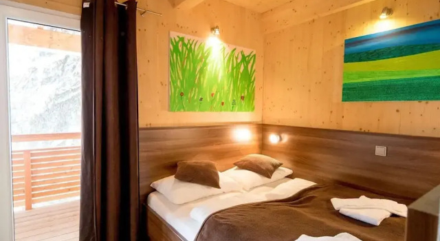 Lush Chalet With hot tub, Забронировать Шале Отели Туррахер-Хёэ с парковкой, рядом с Горнолыжный подъемник Оттифантенлифт, Парковка