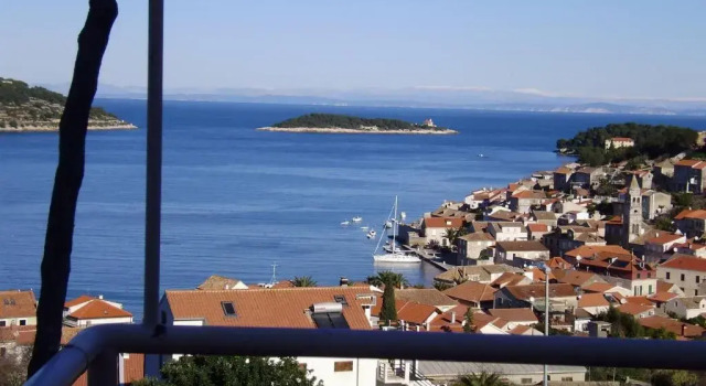 Апартаменты c 1 комнатой с балконом и с видом на море Villa Kate