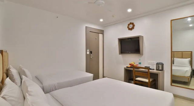 Номер Superior 7 Orbit Hotel, Surat