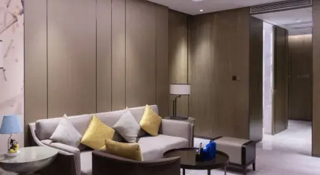 Четырёхместный семейный люкс Golden Eagle Summit Hotel Kunshan