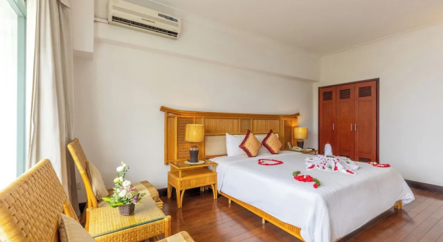 Номер Deluxe с видом на озеро Thang Loi Hotel Hanoi