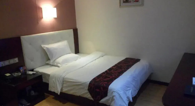 Fulong Business Hotel, Забронировать Отель Отели Паньюй 3 звезды, 3*