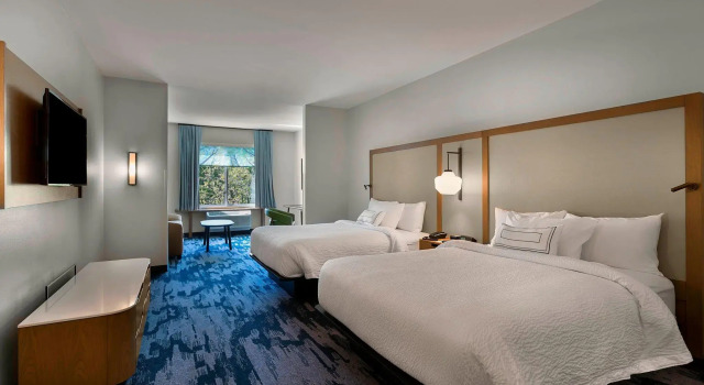 Четырёхместный люкс Fairfield Inn & Suites by Marriott Shelby