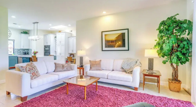 Resort Pools + Golf: Palm Springs Condo!