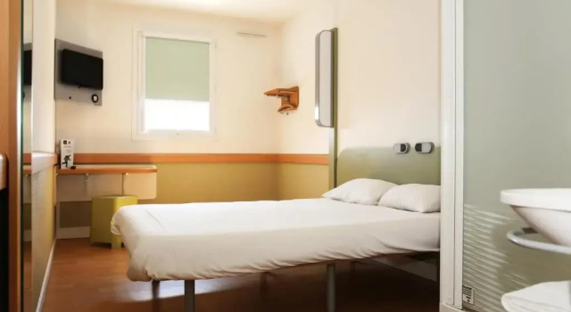 Двухместный номер Standard Ibis Budget Aubenas