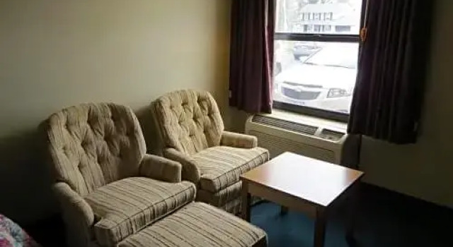 Люкс Homestyle Inn and Suites Springfield