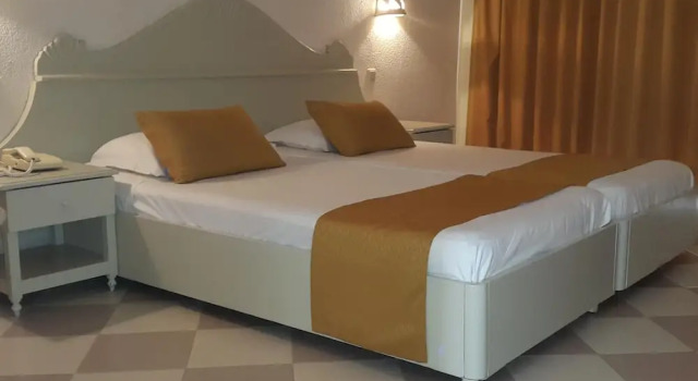 Двухместный номер Standard с балконом и с видом на сад Zephir Hôtel & Spa