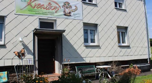Re-kreation, Boek Hotel Hallschlag Vulkan Eifel