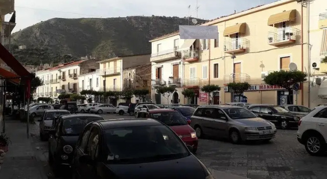 Apartment With 2 Bedrooms in Amantea, With Wonderful City View and Terrace Near the Beach, Book Apartment Hotels in Amantea with Parking, Parking
