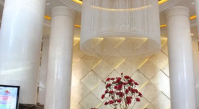 Guosheng Hotel, Rezerwuj Hotel Hotele 4-gwiazdkowe w Jilin, 4*
