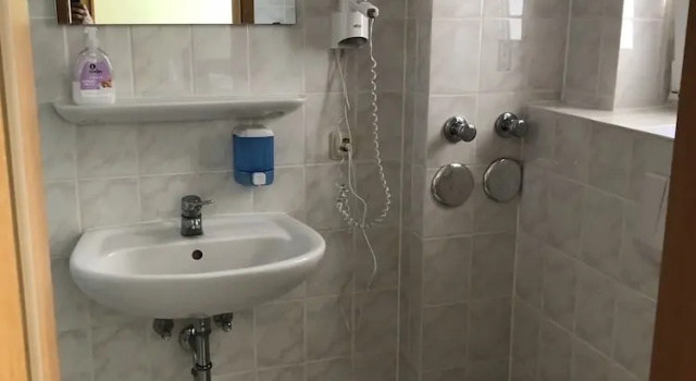 Трёхместный номер Standard Simona Hotel Frankfurt Airport