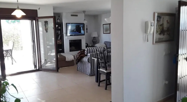 Villa With 4 Bedrooms in Roche, With Pool Access, Furnished Garden and