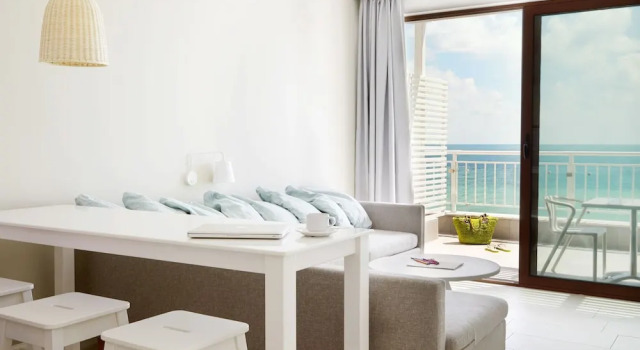 Апартаменты Comfort Мансарда с 2 комнатами с балконом White Lagoon Resort - All Inclusive
