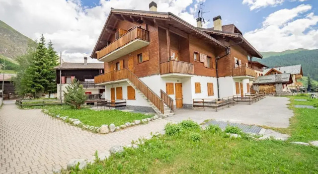 Апартаменты Leveron Apartments