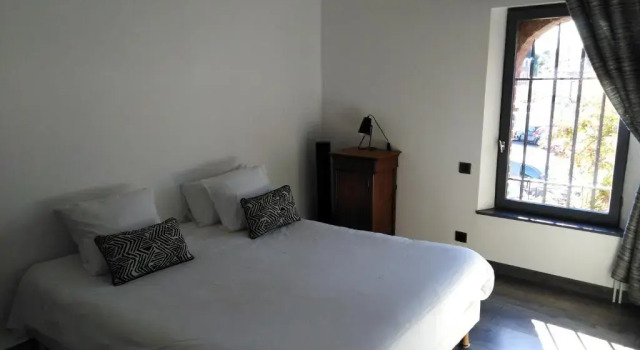 Апартаменты Hotel et Spa Le Lion dOr