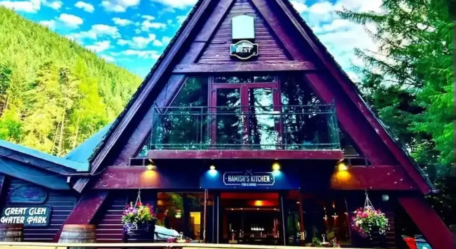 Captivating 5-bed Cottage With Private hot tub, Забронировать Дом для отпуска Инвергарри Северо-Шотландское нагорье, рядом с Invergarry &amp; Fort Augustus Railway Museum