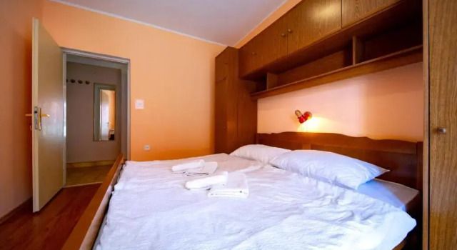 Kastell Apartments, Prenota Appartamento Lopar 
