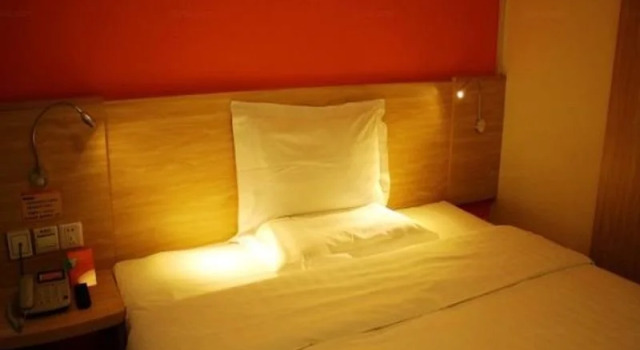 7 Days Inn Dalian Xinghai Plaza Xian Road Railway Station Branch, Book Hotel Dalian 