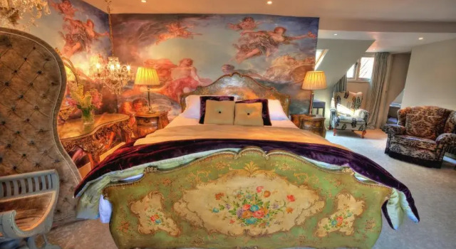 Suite Strattons Hotel