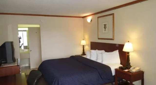 Econo Lodge, Book Hotel Hoteller i Perry med parkering, Parkering