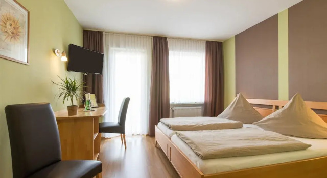 Номер Economy Hotel-Restaurant Langen