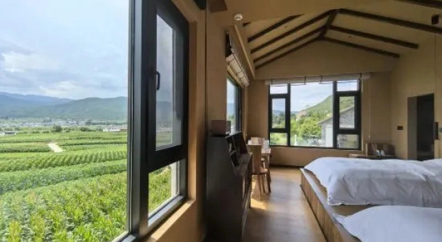 Suite Jade By The Stream