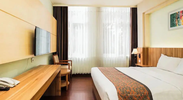 Camera Deluxe UTC Dago Hotel Bandung