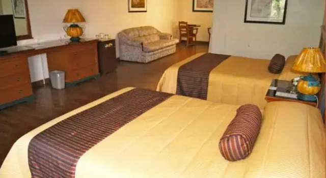 Трёхместный номер Standard Suites Colibri