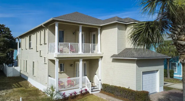 Sandy Retreat by Southern Vacation Rentals, Varaa Lomakoti Destin Emerald Coast