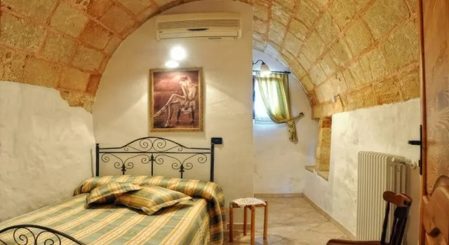 B&B Tenuta Donnamella, Book Bed and Breakfast Hotels in Alessano with Parking, Parking