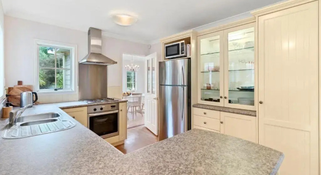 The Manor - Bowentown Holiday Home