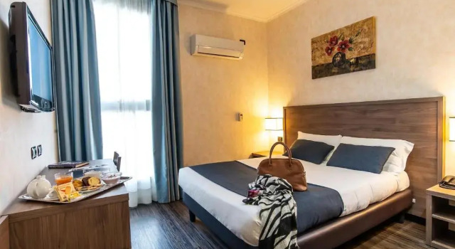 Двухместный номер Smart Hotel Roma Sud