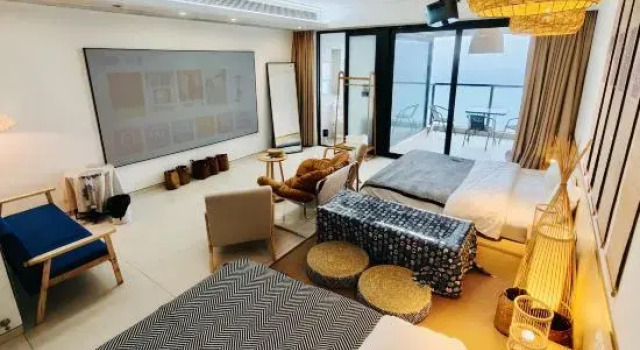 Люкс с 3 комнатами с балконом и с видом на море Beihai Huanan Thematic Scenic Apartment (Beihai Golden Beach Beibu Bay No.1)