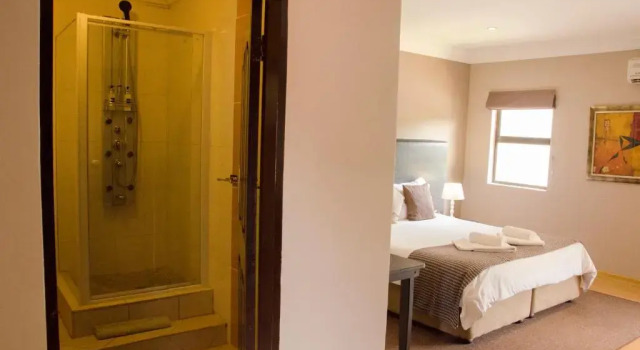 Люкс Three Oaks and an Aloe Boutique Hotel