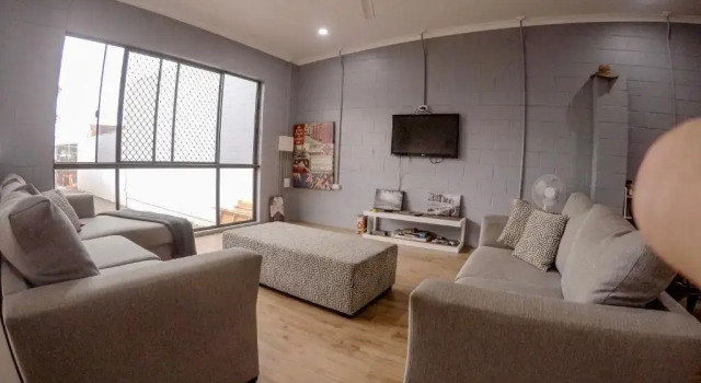 Кровать в общем номере Bunk Inn Hostel