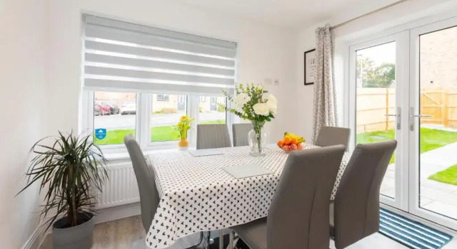 Greenfield's - New Modern 3 Bedroom Home - Johnstonen Close, Bracknell, Забронировать Отель Брэкнэлл Беркшир, рядом с Bracknell Forest Council