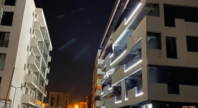 Free Spirit Apartment - Oneiro Beach la 50m, Varaa Huoneisto Hotellit Mamaia-Sat pysäköinnillä, Pysäköinti
