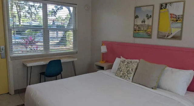 Двухместный номер Standard Queens Court Inn