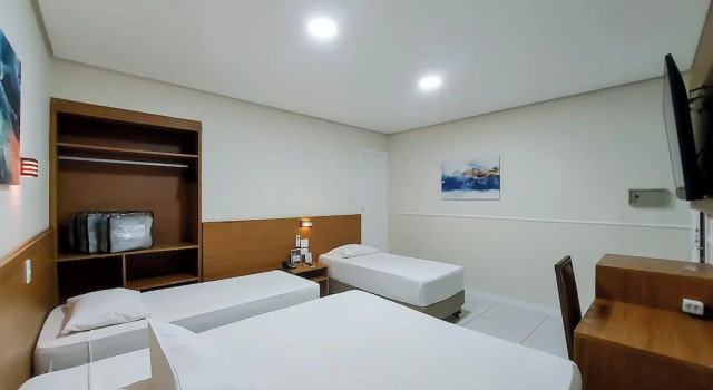 Четырёхместный номер Superior Hotel Itamarati Centro-República by Rede Único