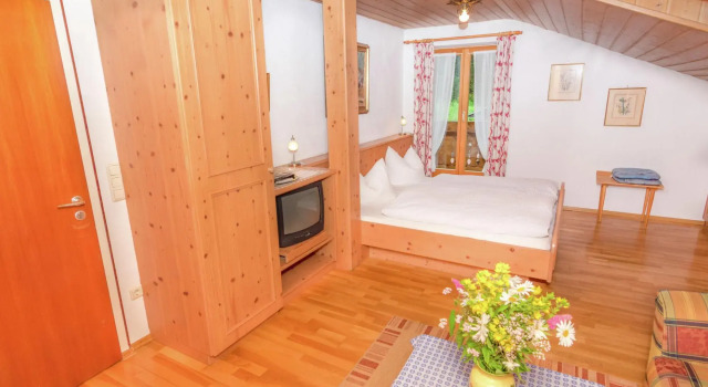 Ferienwohnung in Ruhpolding, Varaa Huoneisto Hotellit Baijeri pysäköinnillä, Pysäköinti