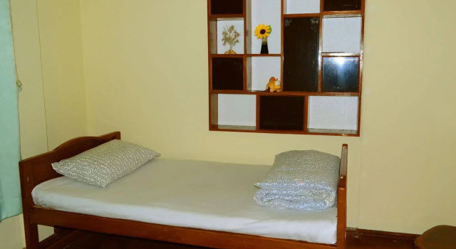 The Rock Villa, Book Villa Sommerhuse i Yangon Region, Hytte